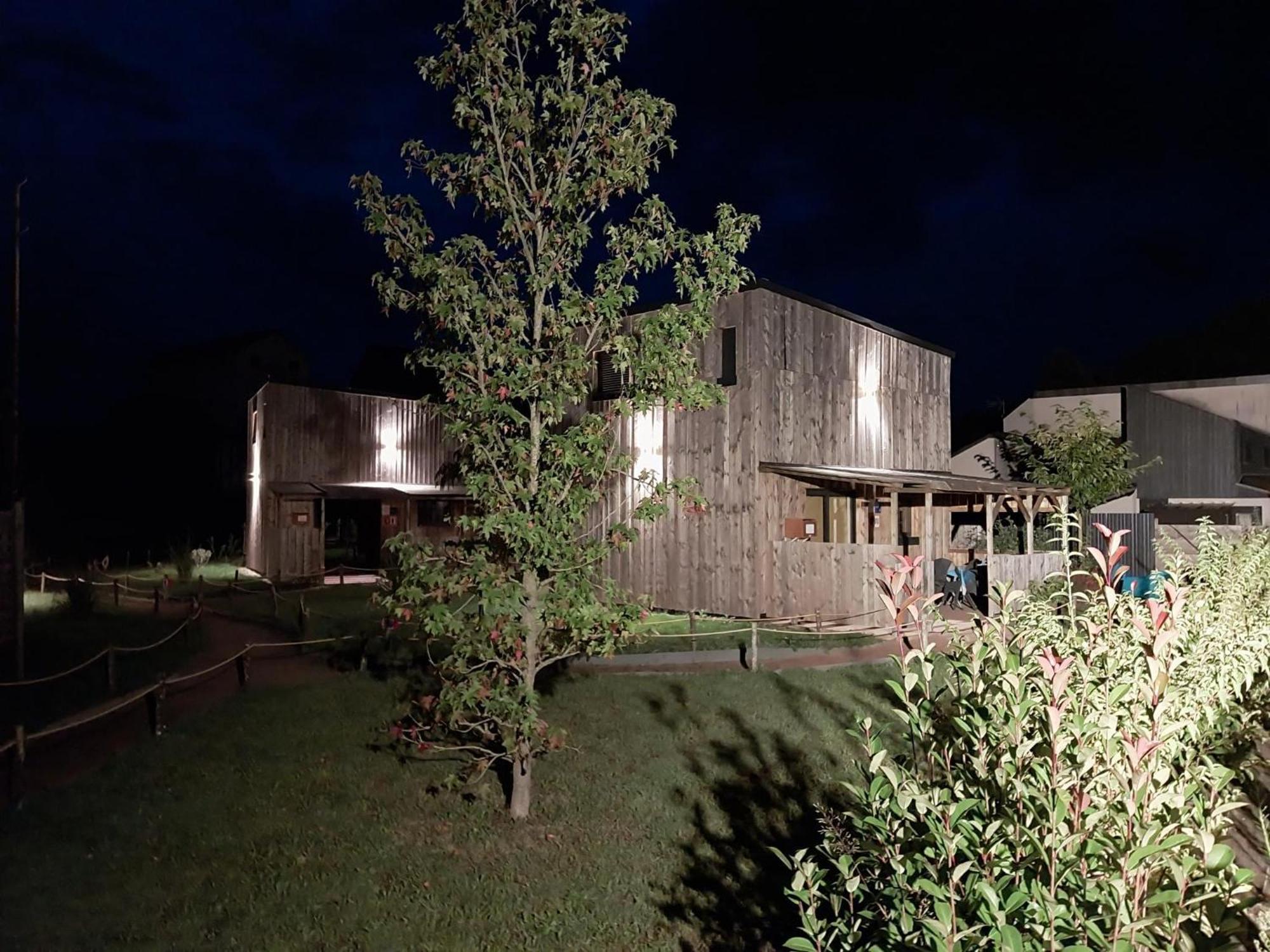 CHALET CINEMA A LA FLECHE DES BELLES OUVRIERES zoo Clermont-Creans Exterior foto